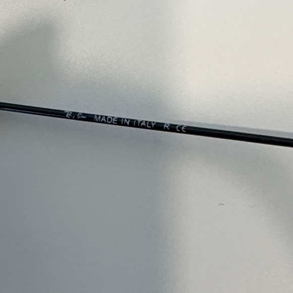 Ray-Ban Dark Aviator Sunglasses - Picture 3 of 4